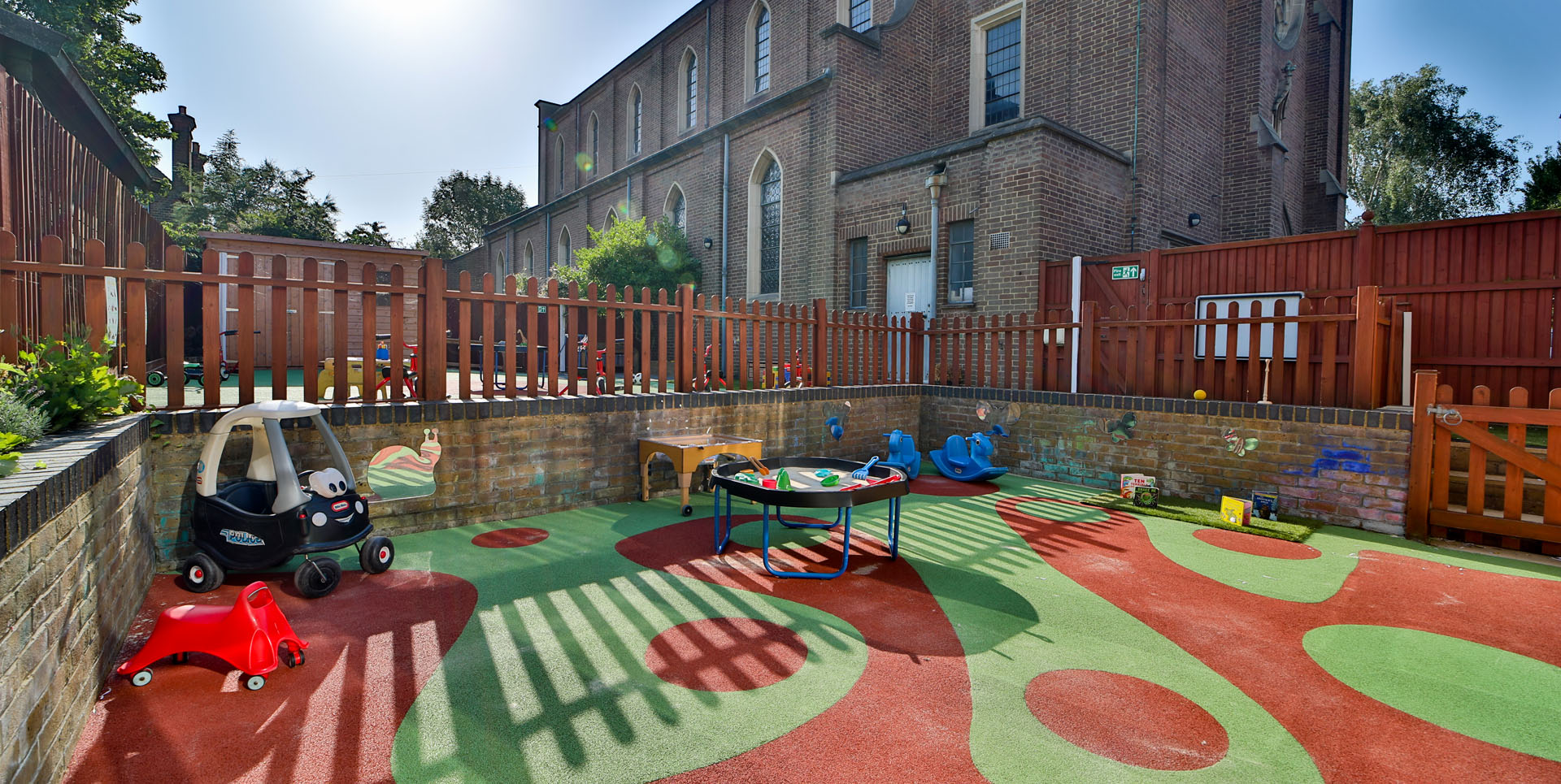 Raynes Park Day Nursery & Preschool in Raynes Park, London Bright
