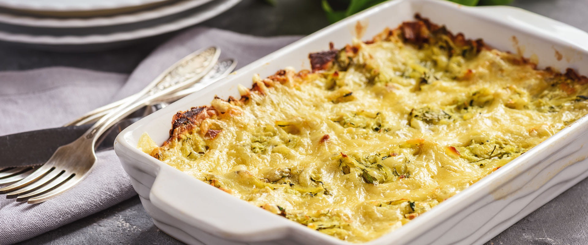 Courgette quorn pesto bake